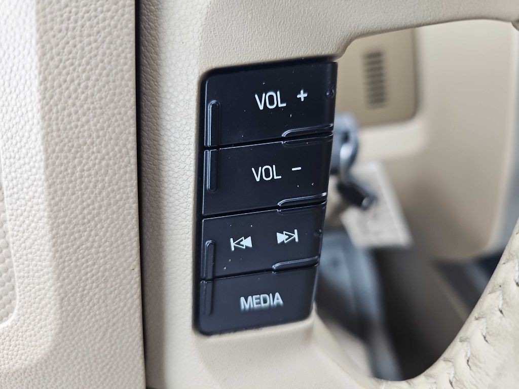 2011 Ford Escape Image 36