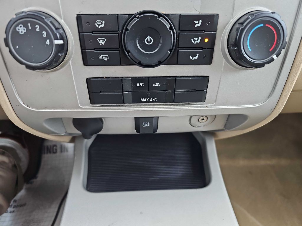 2011 Ford Escape Image 43