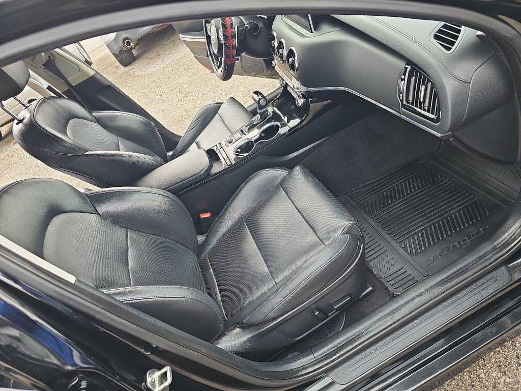 2019 Kia Stinger Image 30