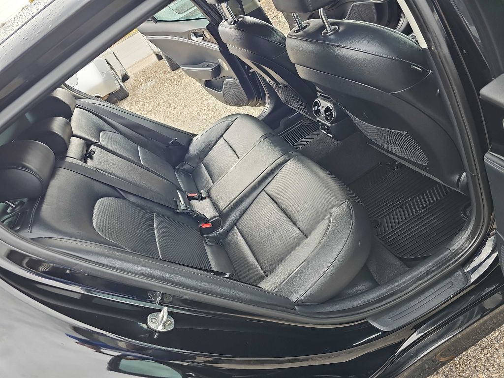 2019 Kia Stinger Image 32