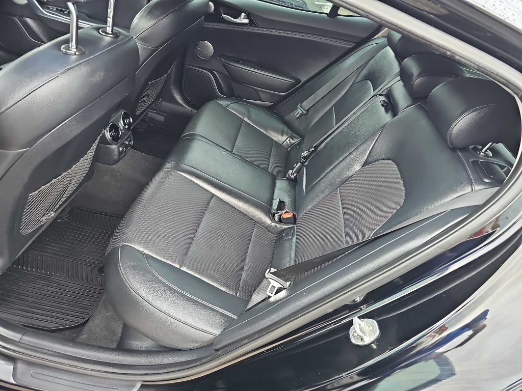 2019 Kia Stinger Image 33