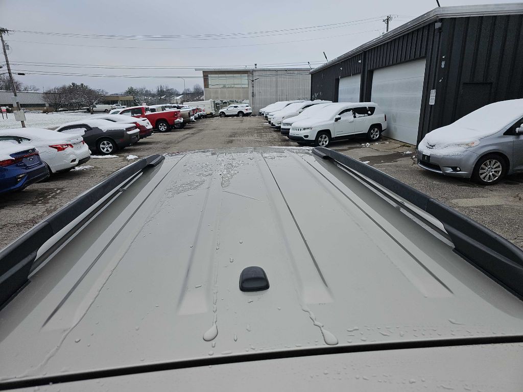 2016 Toyota Sienna Image 13