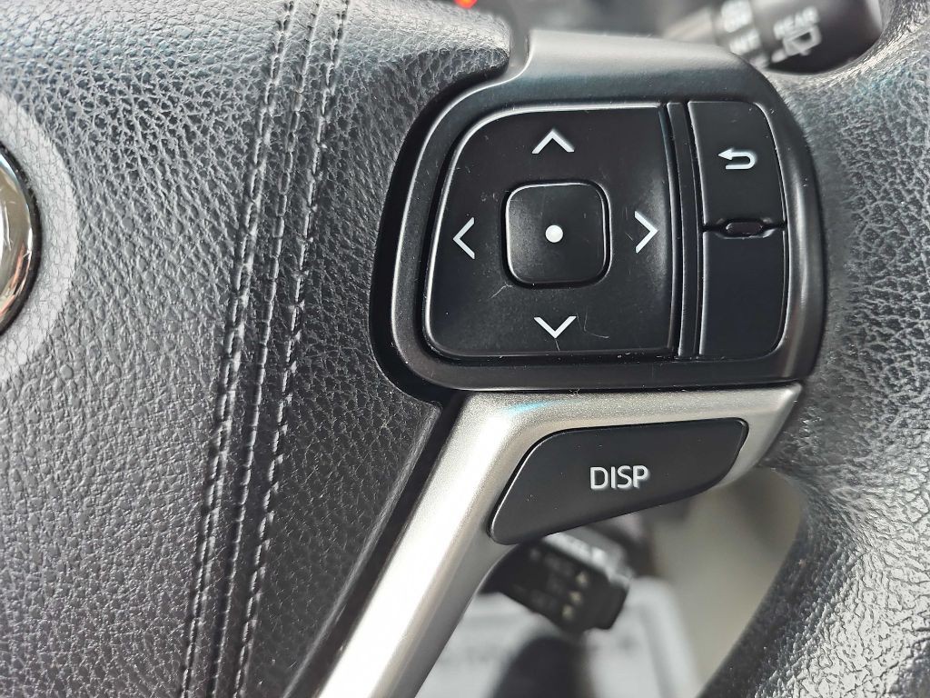 2016 Toyota Sienna Image 49
