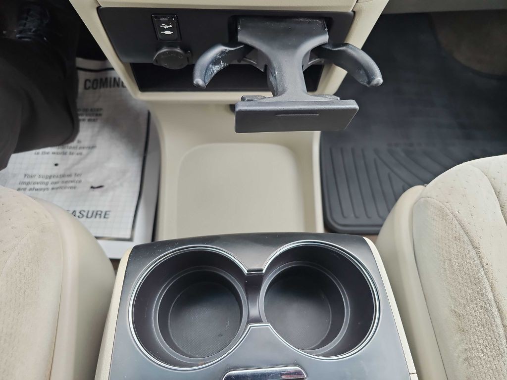 2016 Toyota Sienna Image 58