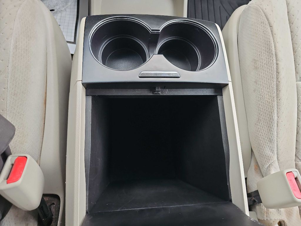 2016 Toyota Sienna Image 60