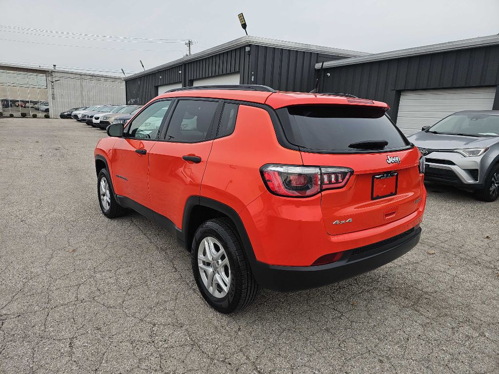 2017 Jeep Compass Image 10