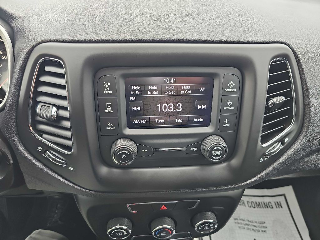 2017 Jeep Compass Image 47