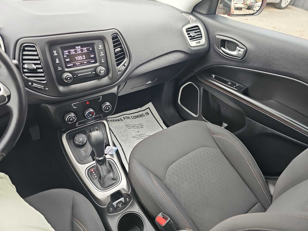 2017 Jeep Compass Image 58