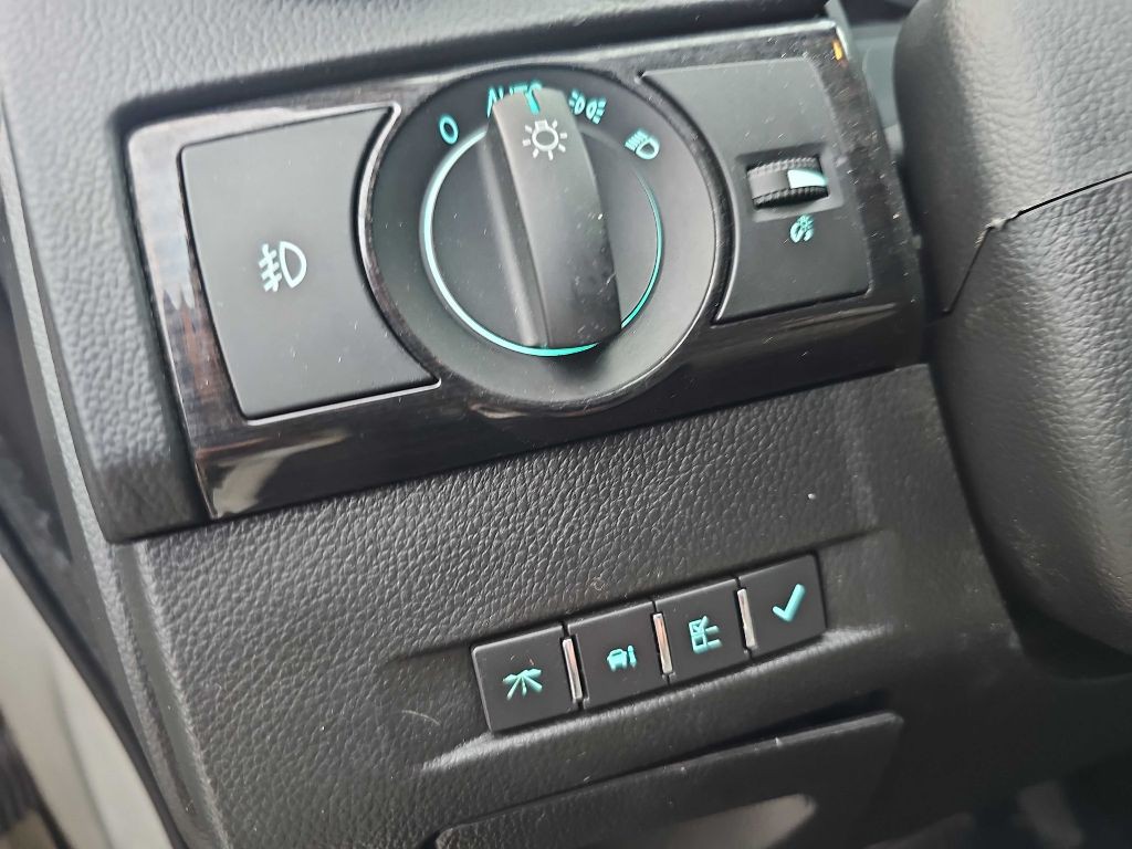 2014 Chevrolet Captiva Image 32