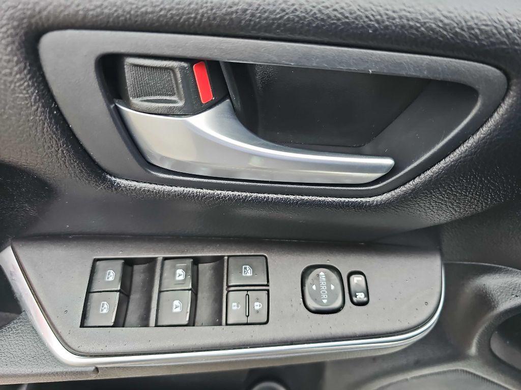 2016 Toyota Camry Image 37