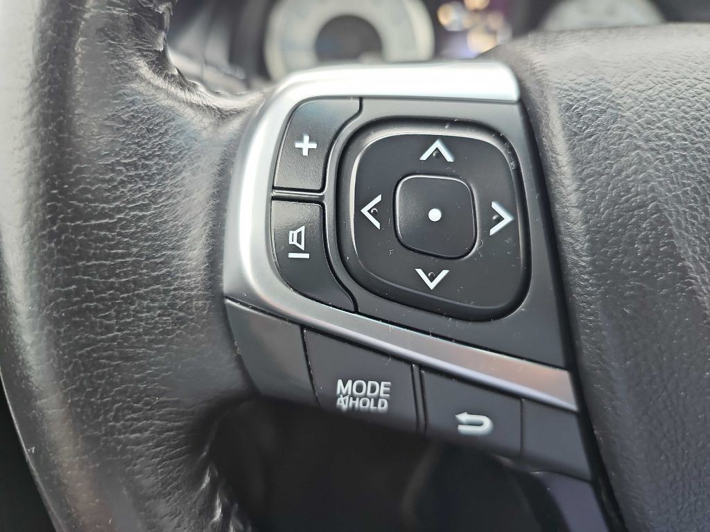 2016 Toyota Camry Image 41