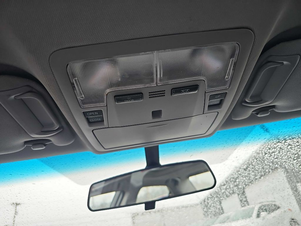 2016 Toyota Camry Image 57