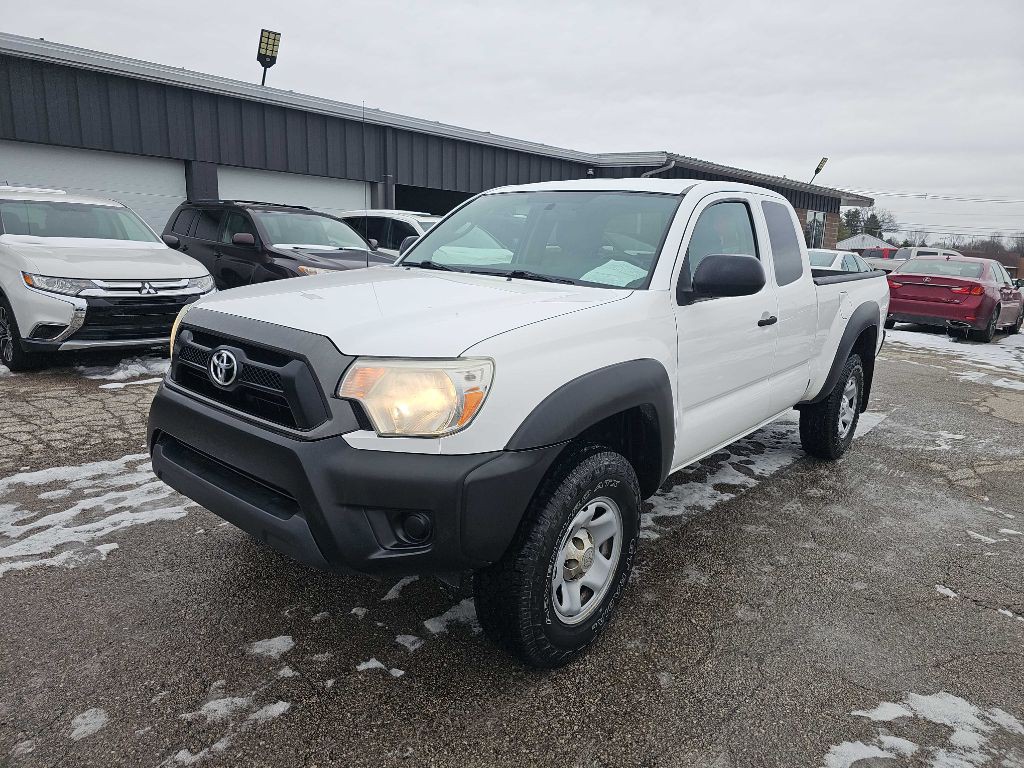 2015 Toyota Tacoma Image 1