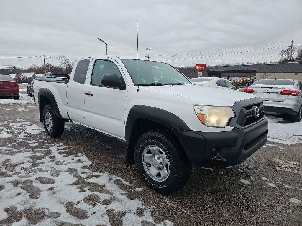 2015 Toyota Tacoma Image 3