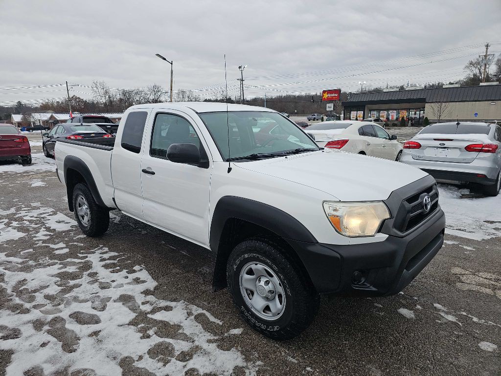 2015 Toyota Tacoma Image 4