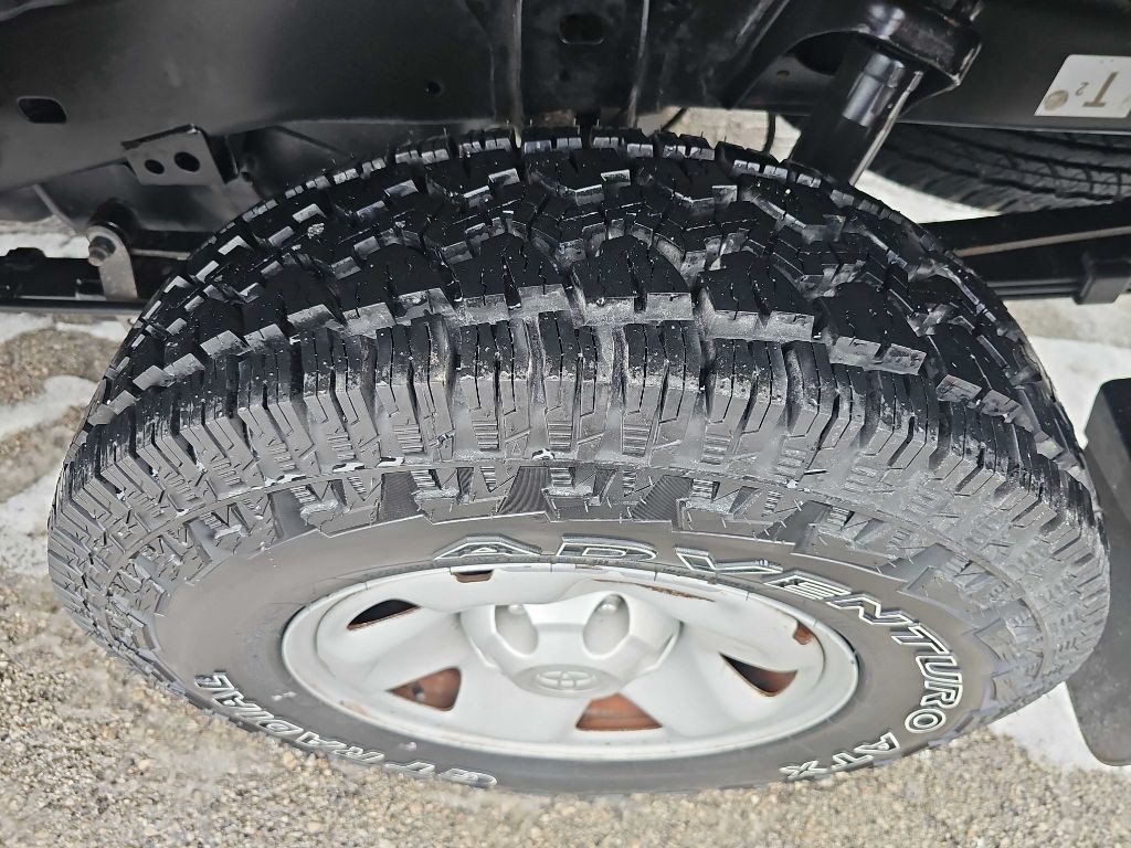 2015 Toyota Tacoma Image 20