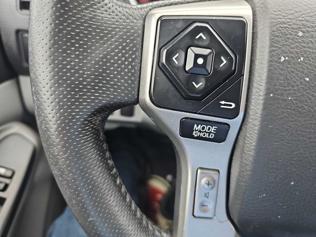 2015 Toyota Tacoma Image 37