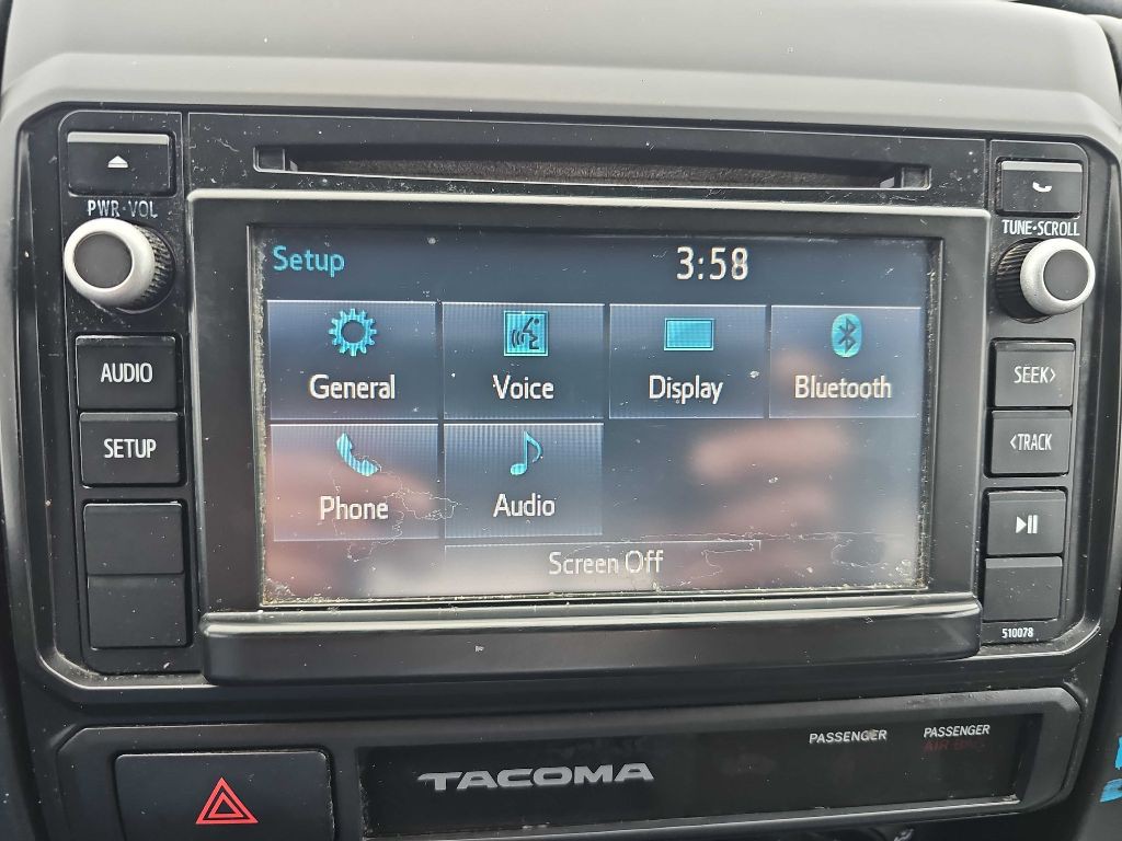 2015 Toyota Tacoma Image 41