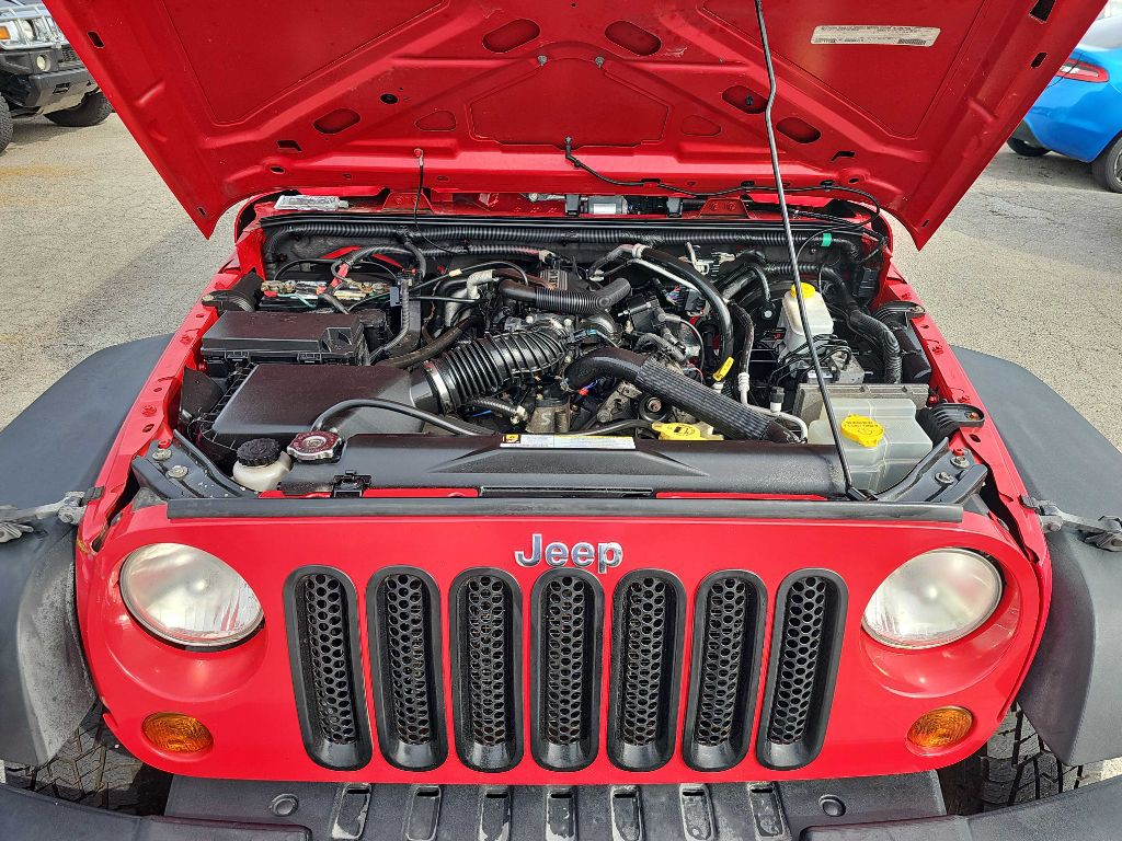 2011 Jeep Wrangler Unlimited Image 15