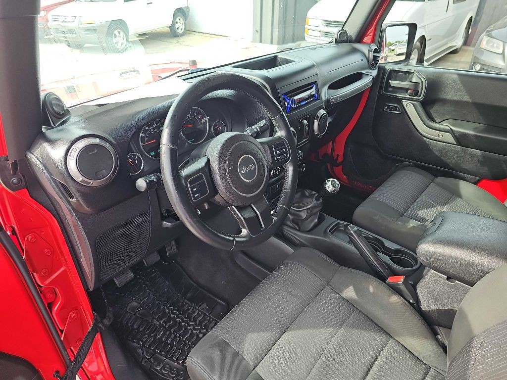 2011 Jeep Wrangler Unlimited Image 22