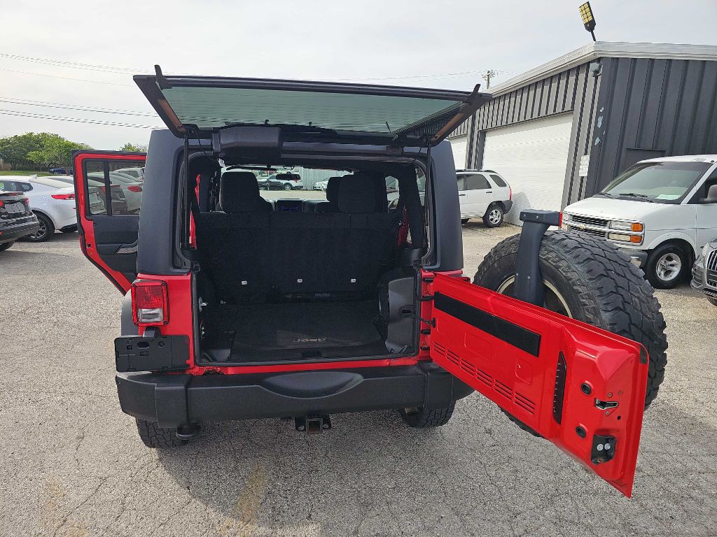 2011 Jeep Wrangler Unlimited Image 29