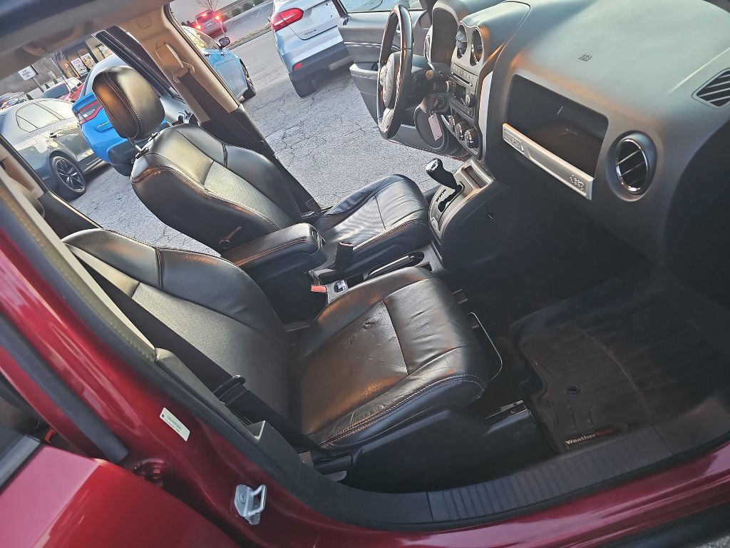 2015 Jeep Compass Image 19