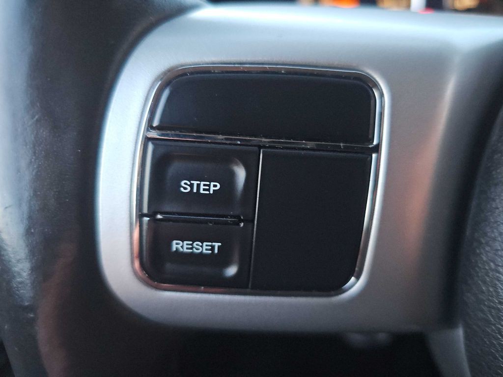 2015 Jeep Compass Image 31