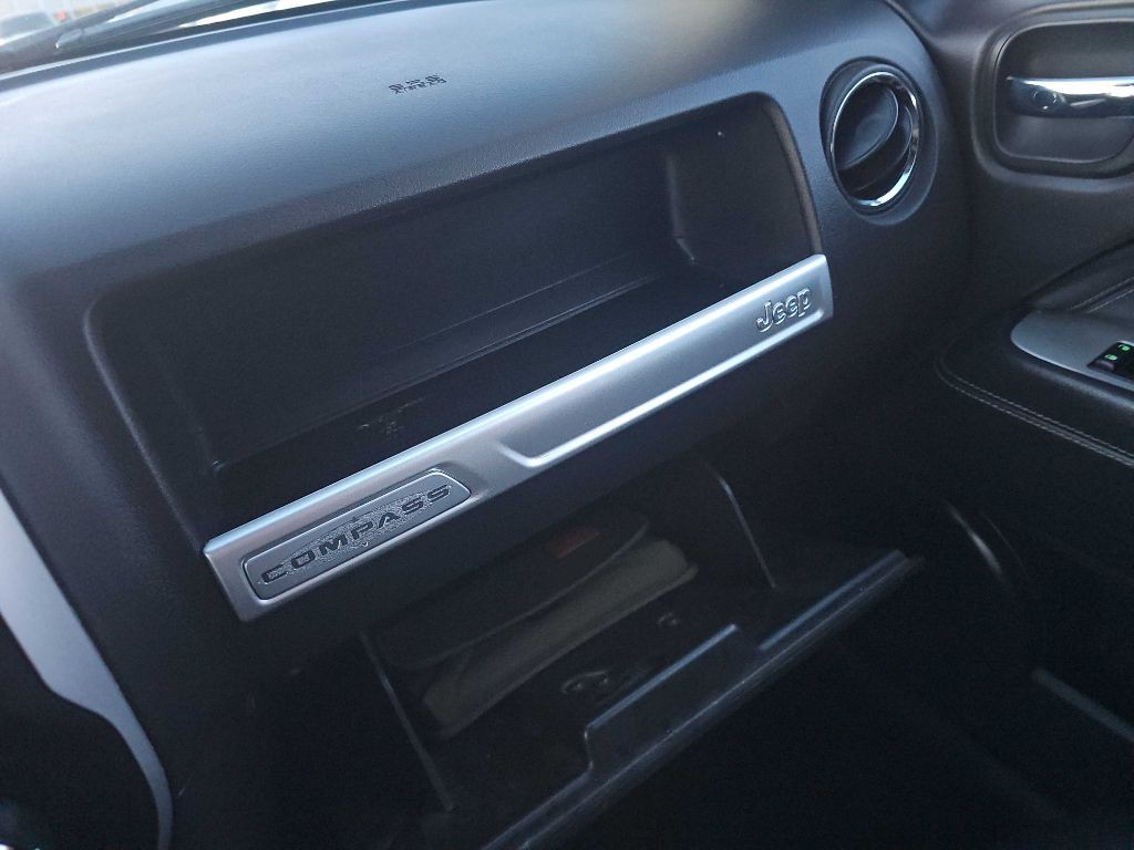 2015 Jeep Compass Image 42