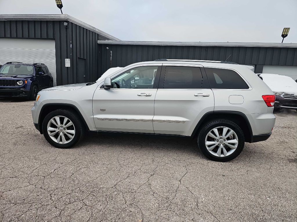 2011 Jeep Grand Cherokee Image 14