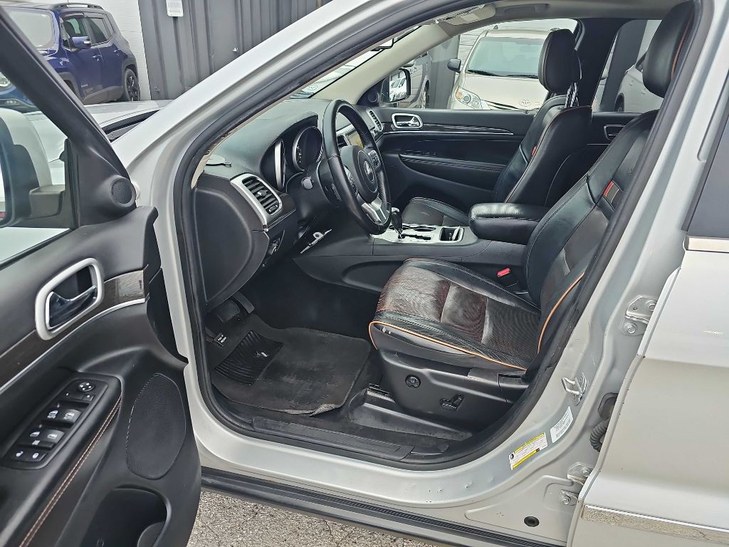 2011 Jeep Grand Cherokee Image 26