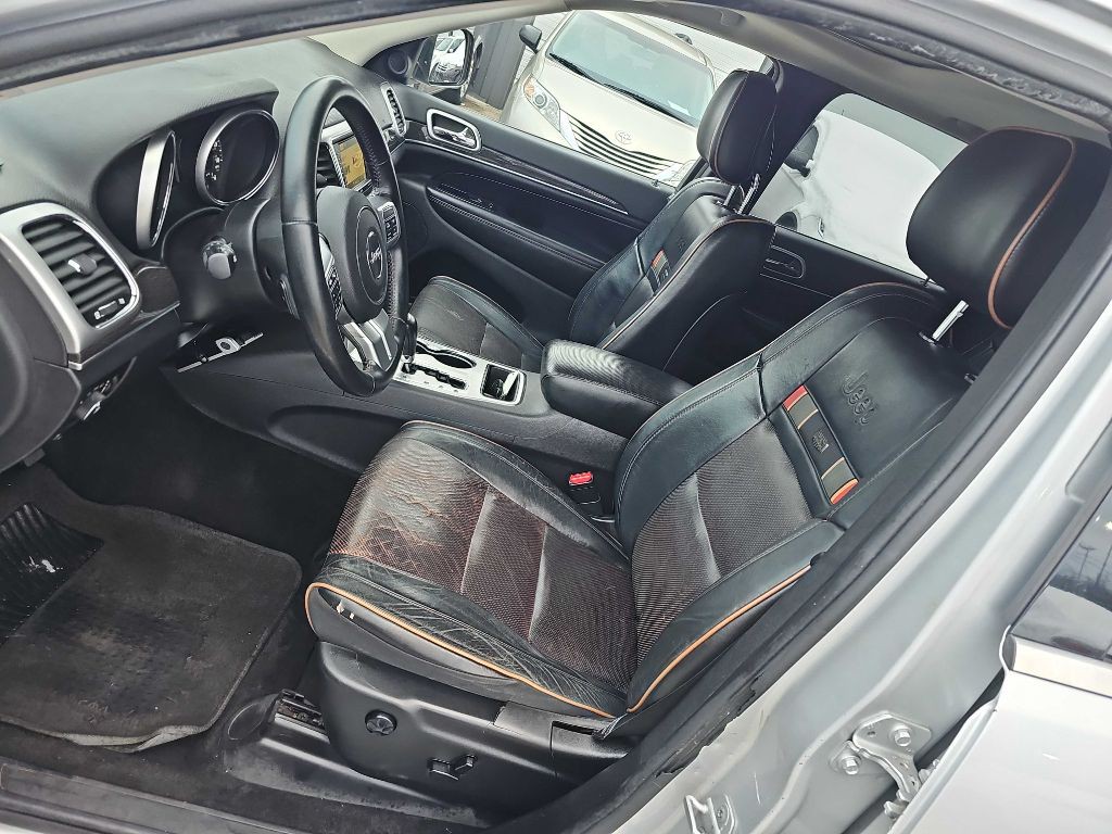 2011 Jeep Grand Cherokee Image 27