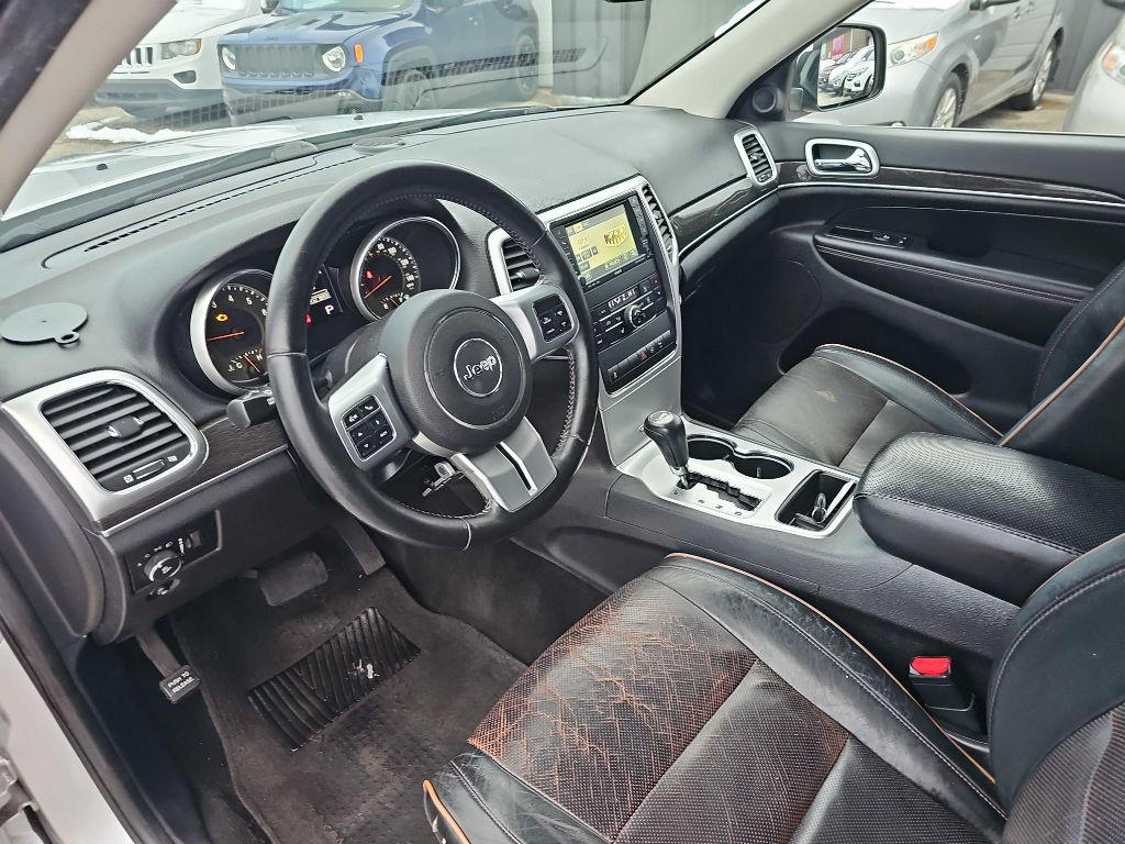 2011 Jeep Grand Cherokee Image 28