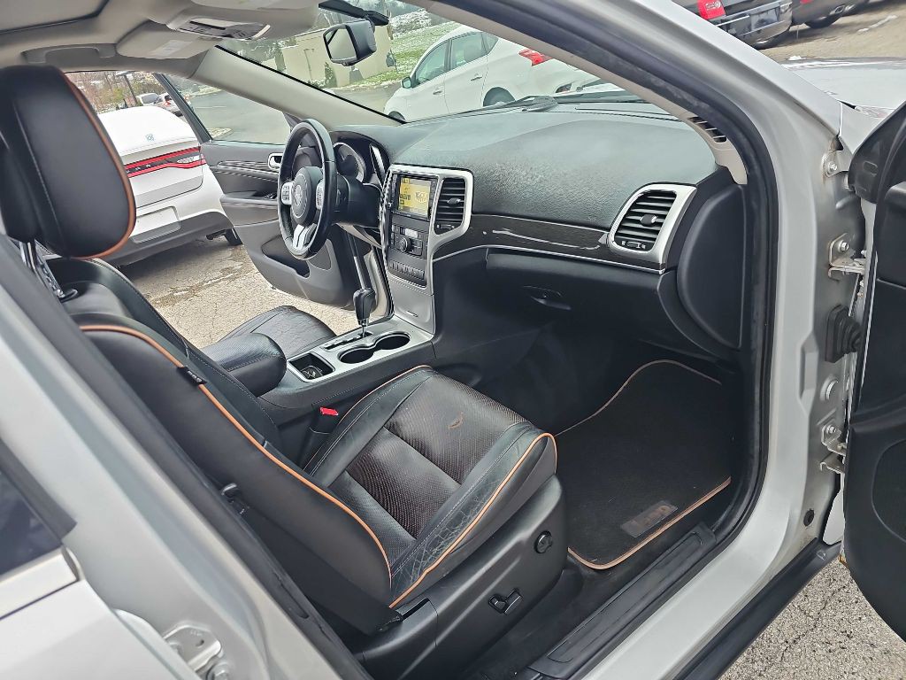 2011 Jeep Grand Cherokee Image 29