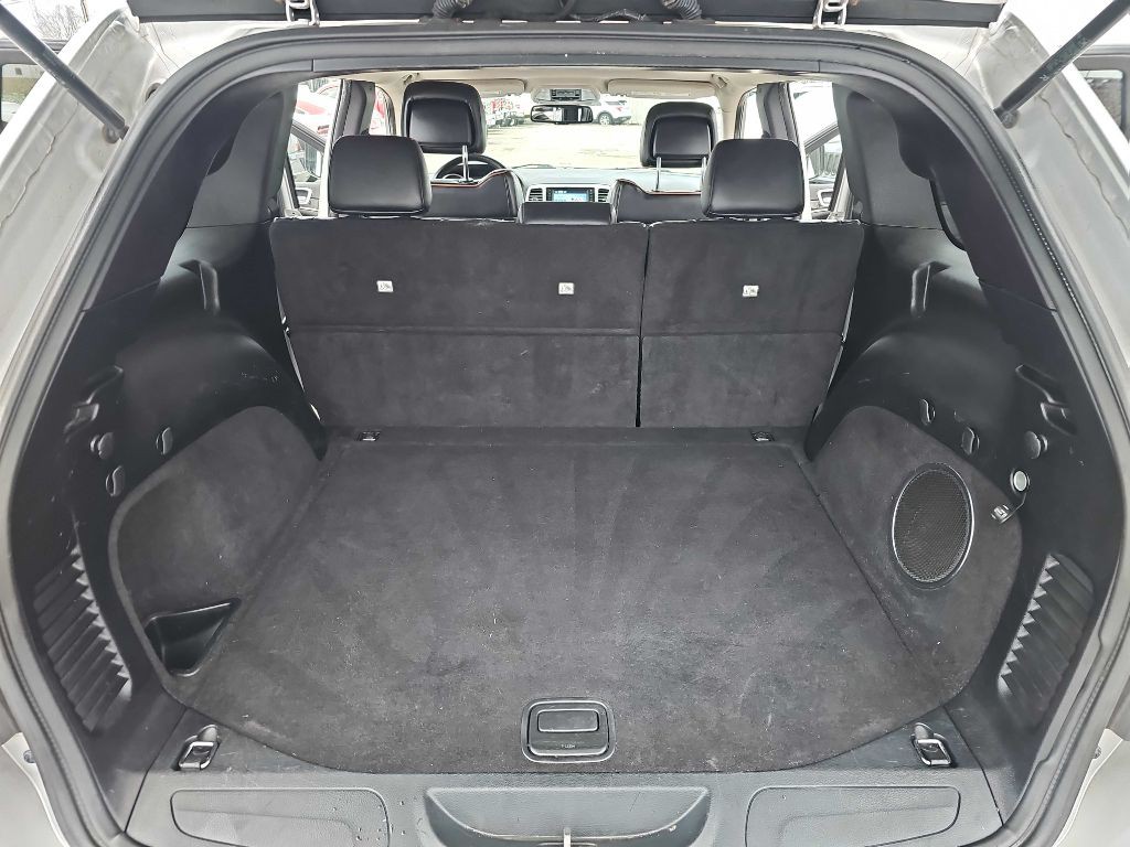 2011 Jeep Grand Cherokee Image 34