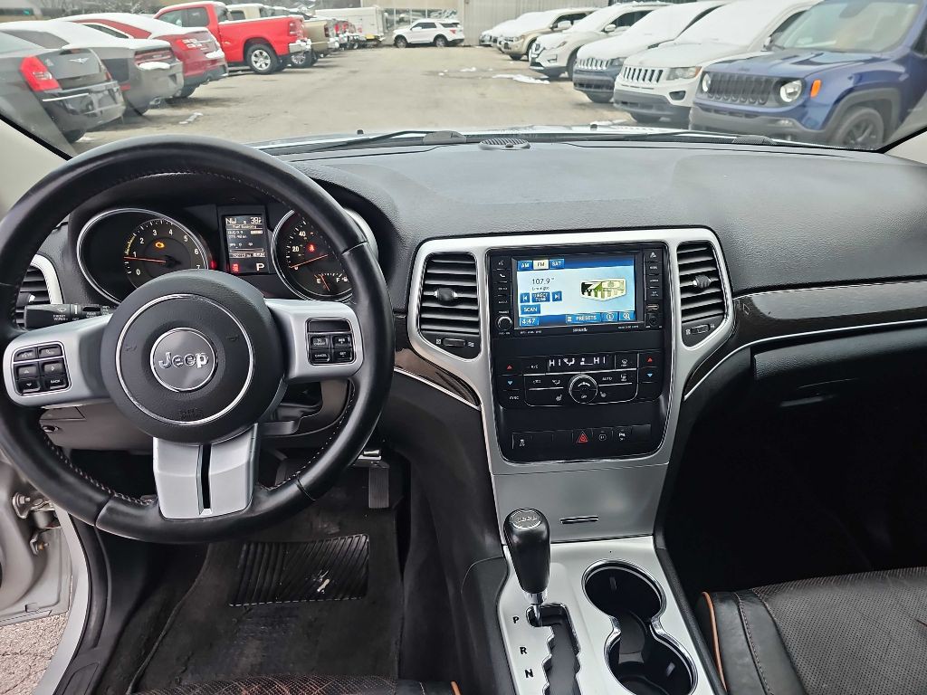 2011 Jeep Grand Cherokee Image 40