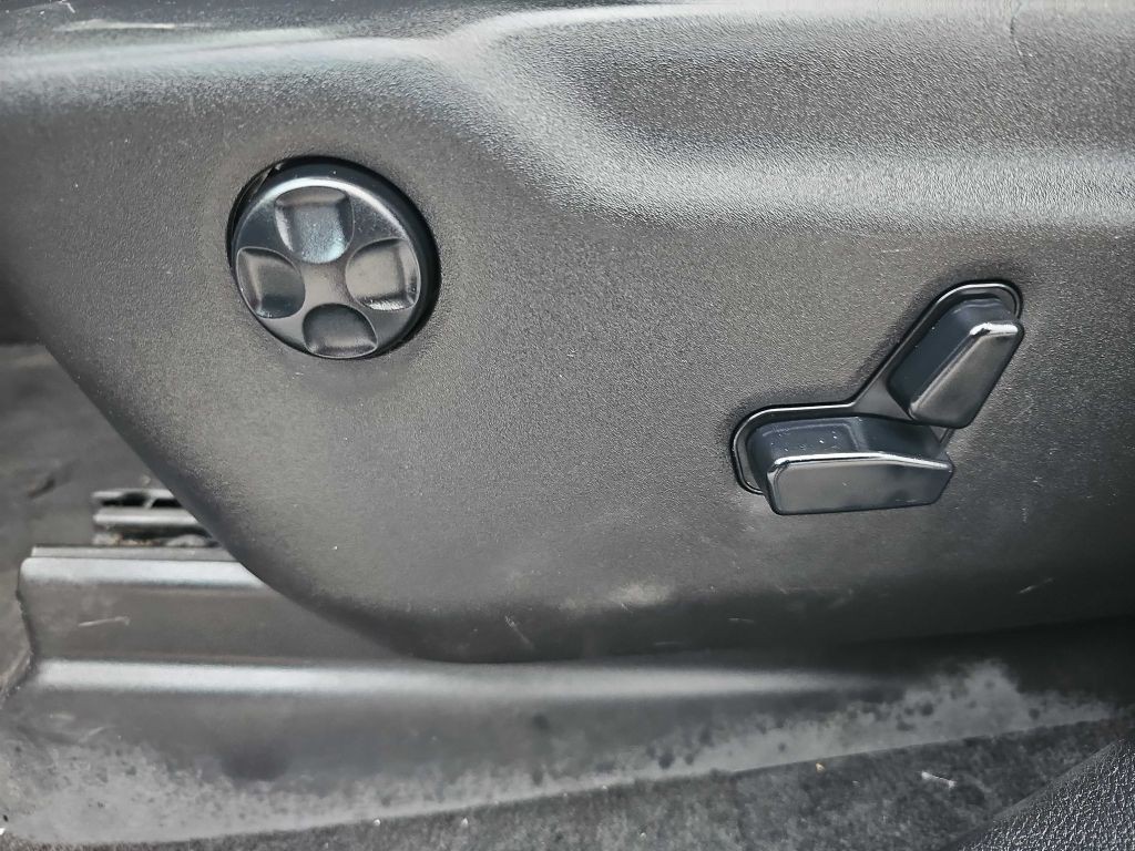 2011 Jeep Grand Cherokee Image 44