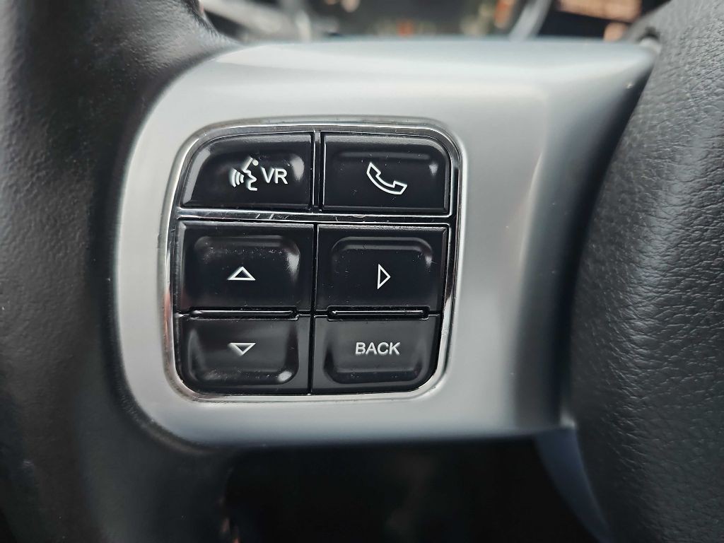 2011 Jeep Grand Cherokee Image 45