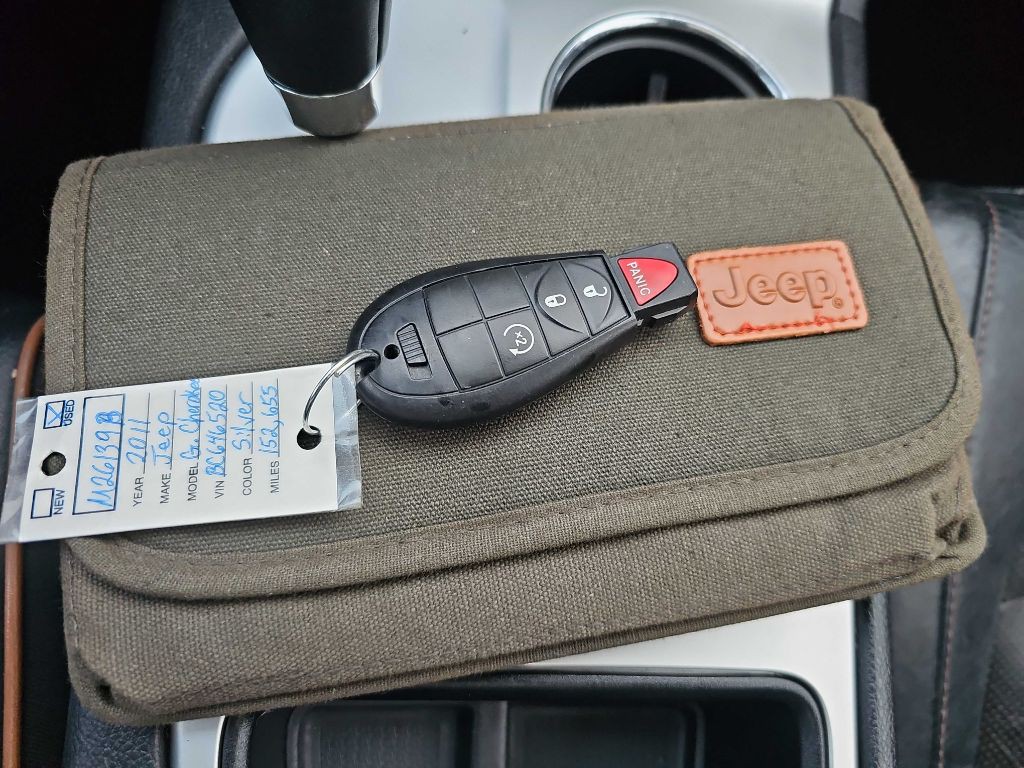 2011 Jeep Grand Cherokee Image 62