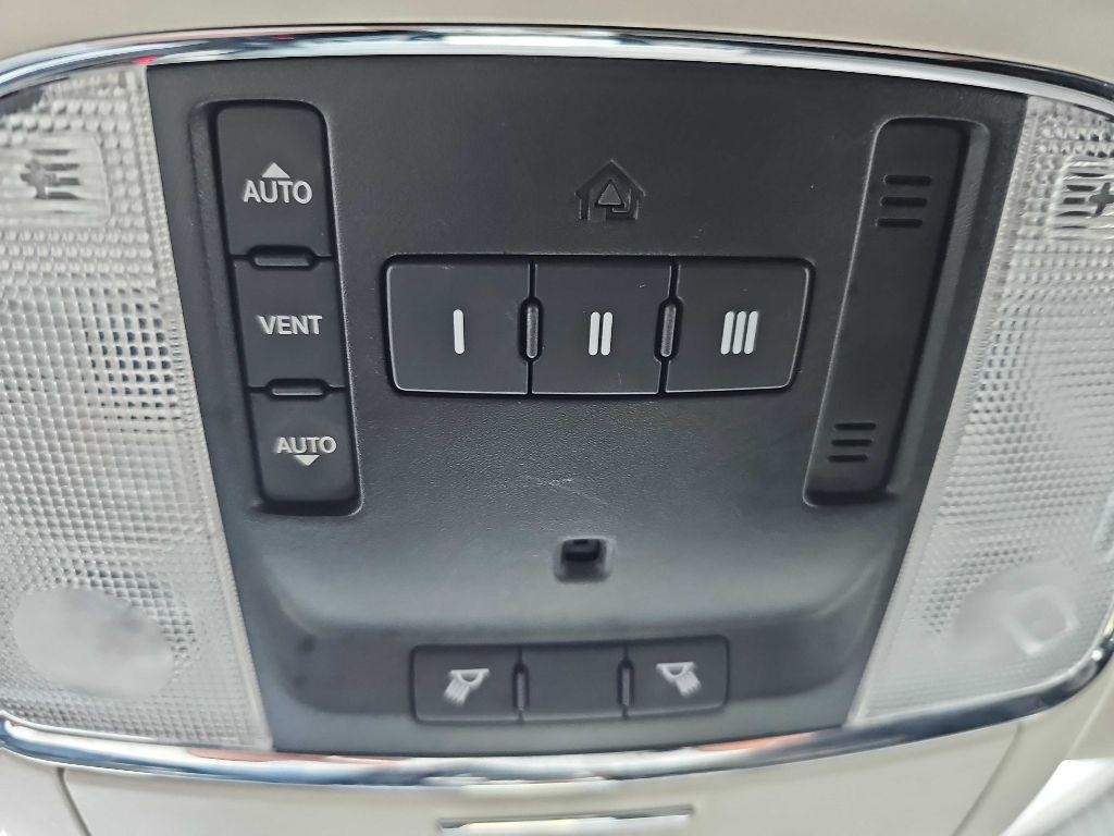 2011 Jeep Grand Cherokee Image 64