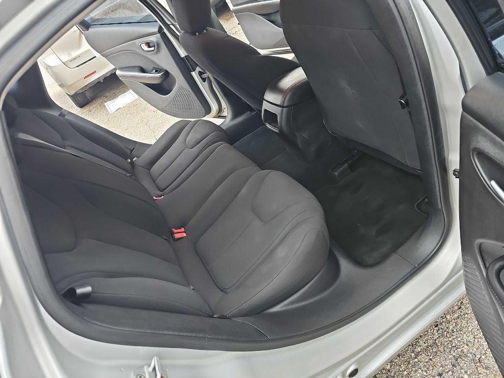2013 Dodge Dart Image 21