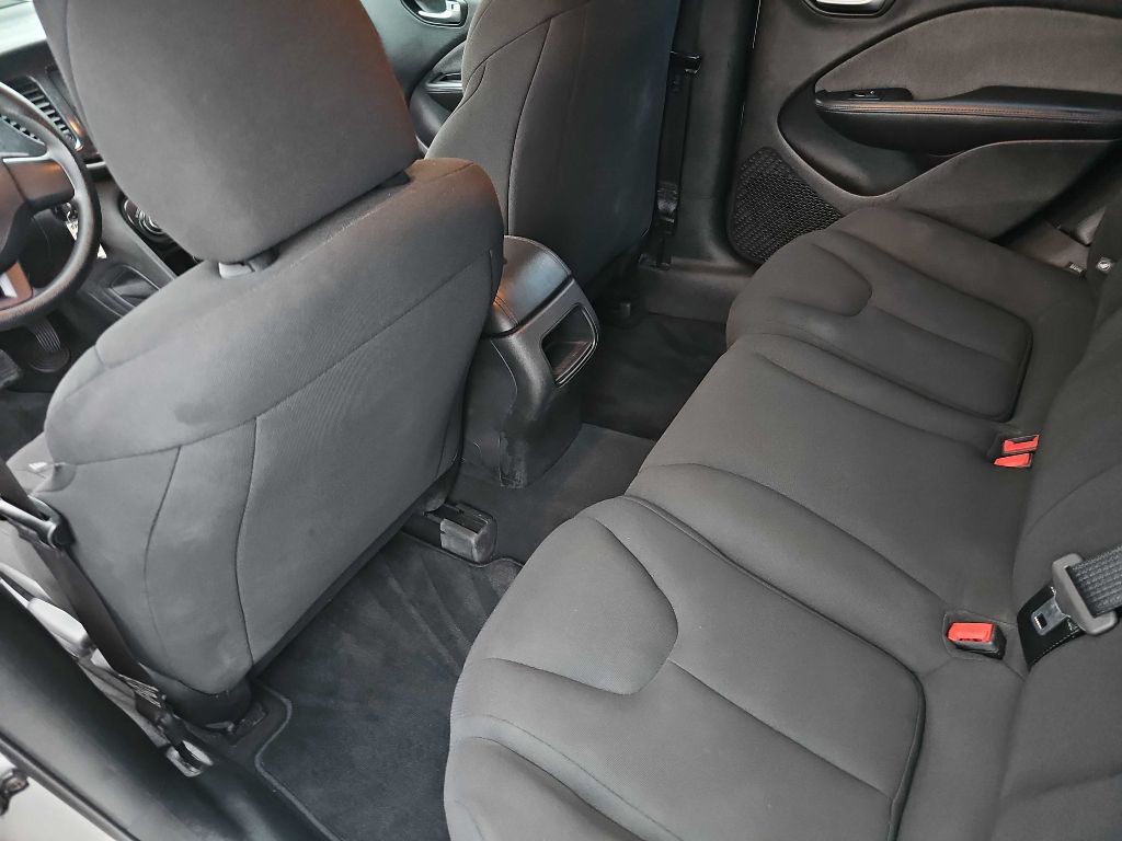 2013 Dodge Dart Image 23