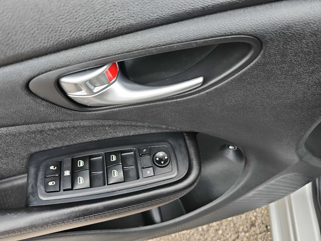 2013 Dodge Dart Image 27