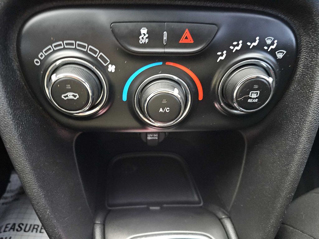 2013 Dodge Dart Image 37