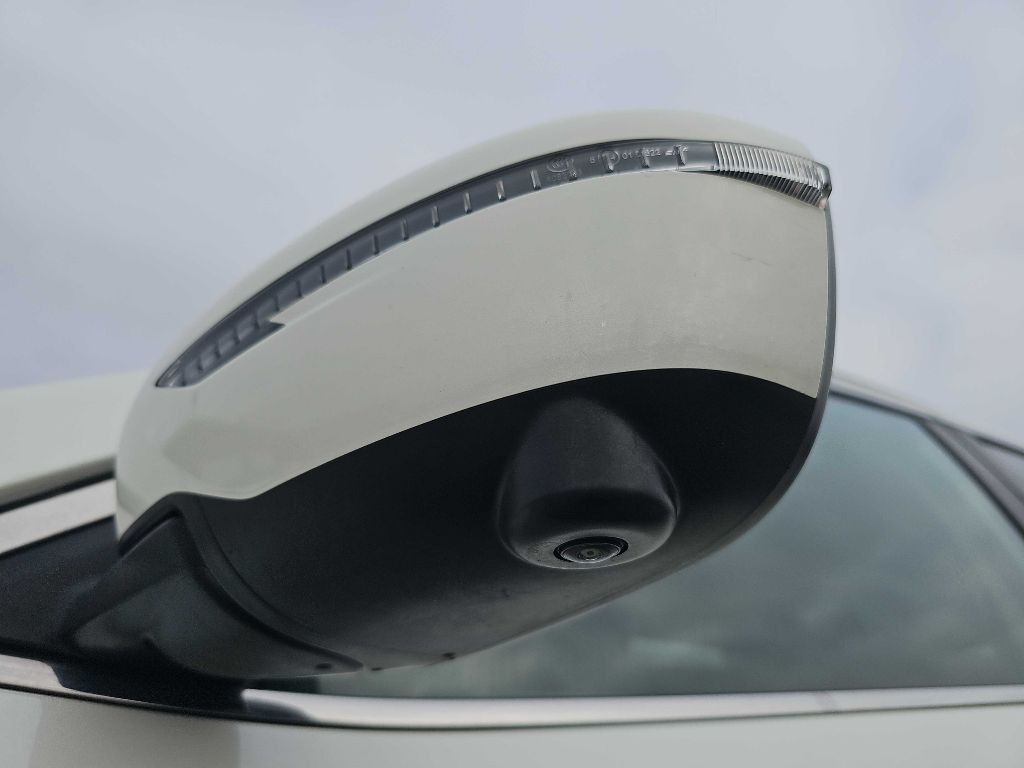 2019 Nissan Rogue Image 15