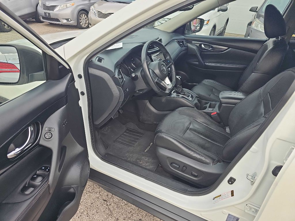 2019 Nissan Rogue Image 23