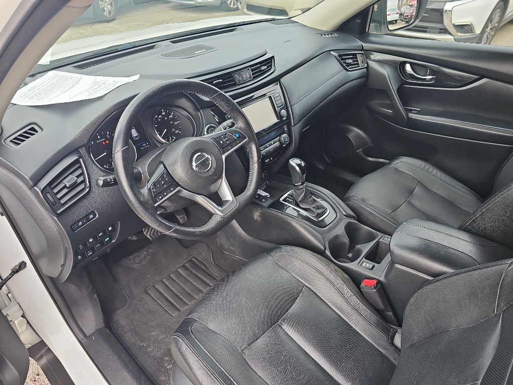 2019 Nissan Rogue Image 25