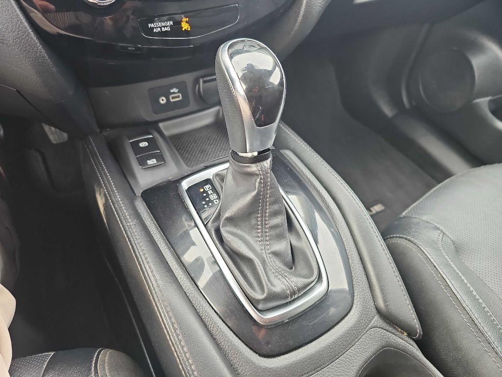 2019 Nissan Rogue Image 56