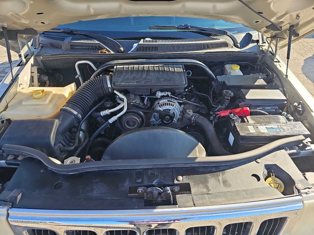 2008 Jeep Commander Image 19