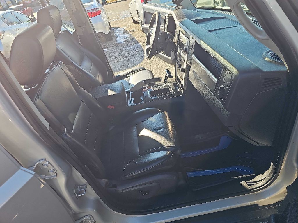 2008 Jeep Commander Image 24