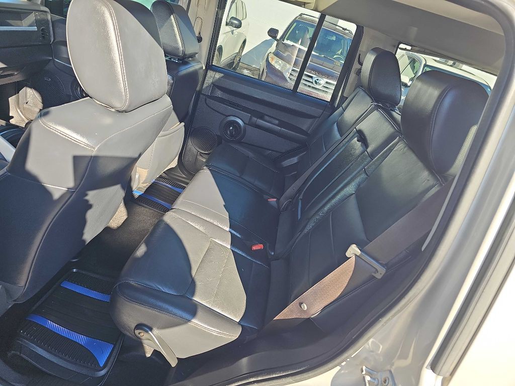 2008 Jeep Commander Image 28